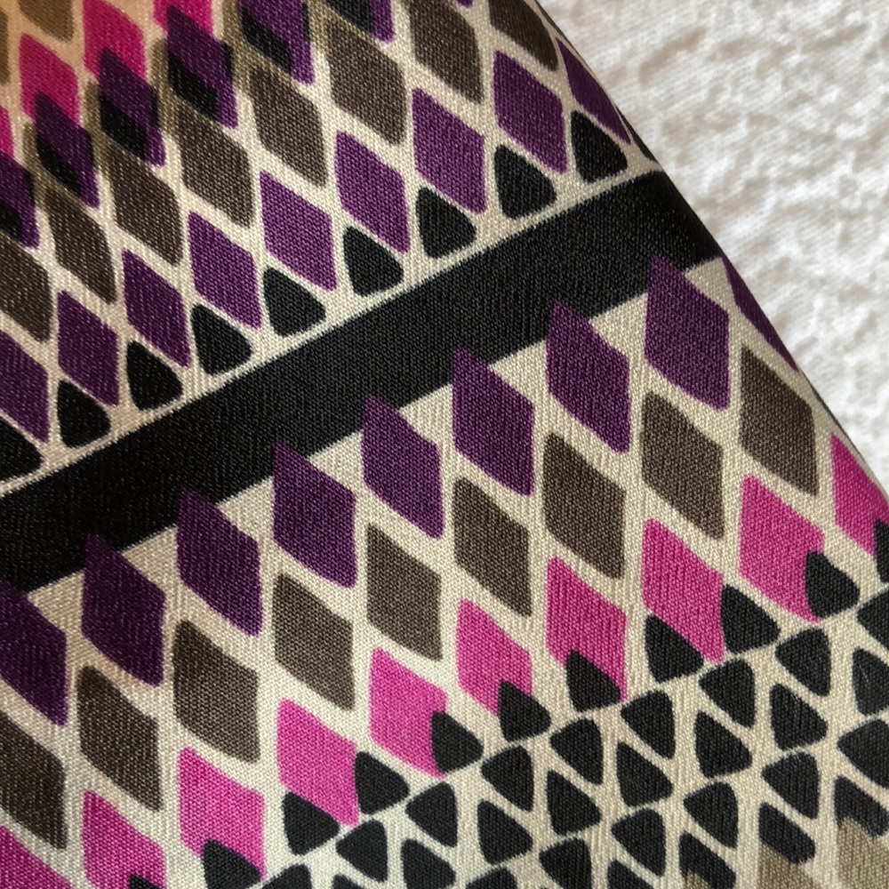 Top - Picture 4 of 4